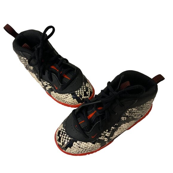 Niki infant size 8 black red white  zebra print girls sneakers - Picture 1 of 4